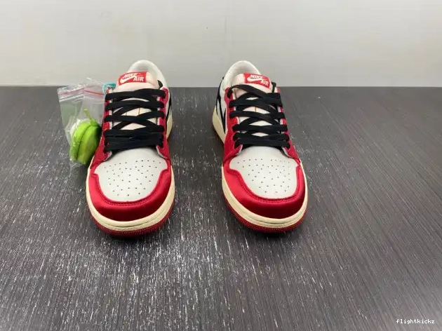 FN0432-017 Air Low Home x Room Trophy 1 OG Jordan 0615